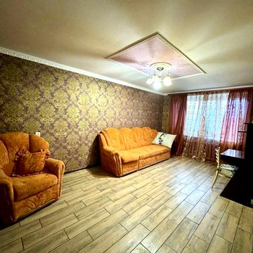 БЕЗ ВІДКЛЮЧЕНЬ шикарна 3-кімнатна р-н Полиції