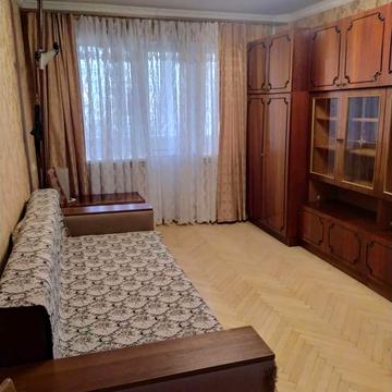 Верховної Ради бульв., 19-А