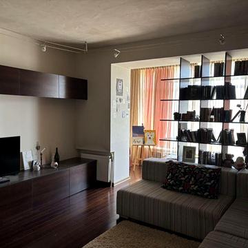 Терміново продам простору квартиру повністю готову для проживання