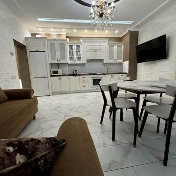 Оренда 3-кімн квартири в самому центрі