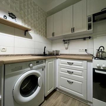 Перемишльська вул. (Червонопільська), 15