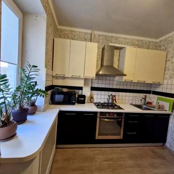 Петра Калнишевського просп. (Косіора), 5