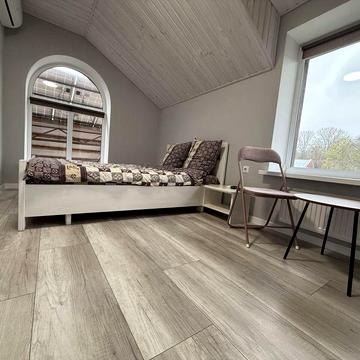 Здається кімнат на довг терм( варт прож включно з комун посл скл8000гр