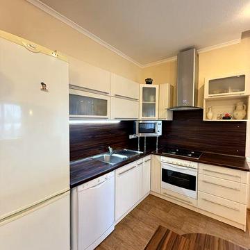 Будинок на 7 сотках з гаражем і двома підвалами. Гостомель лісова зона