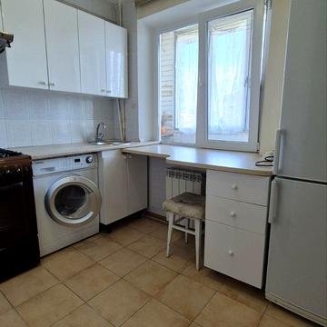 Героїв полку "Азов" вул. (Маршала Малиновського), 3-Б