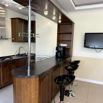 Довгострокова оренда 2к Квартира Ярослава Мудрого вулиця