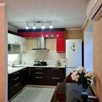 ПРОДАМ 2-кімнатну квартиру в м.Самар, район СШ-2.
Квартира розташован