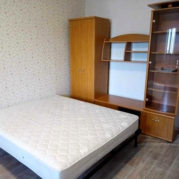 Ревуцького вул., 44