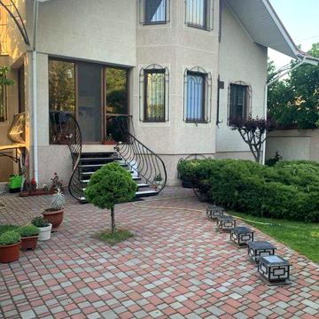 Продаётся уютный дом Дача Ковалевского — место,где живёт любовь!