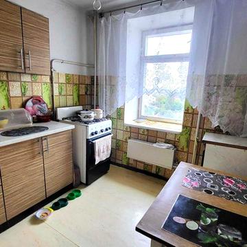 сдам 2 комнатную квартиру в районе Бобровица