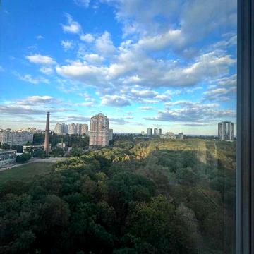 Продам однокімнатну квартиру на вул. Говорова/ Парку Перемоги!