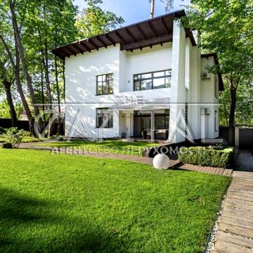 Патріарха Володимира Романюка вул. (Жовтнева)