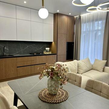 Дуплекс з крутим ремонтом. Забудовник. Петропавлівська Борщагівка.