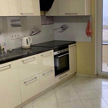 Сдам 3 ком квартиру Троещина ТРЦ Район