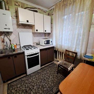 Оренда двох кімнатної квартири Зарічанська