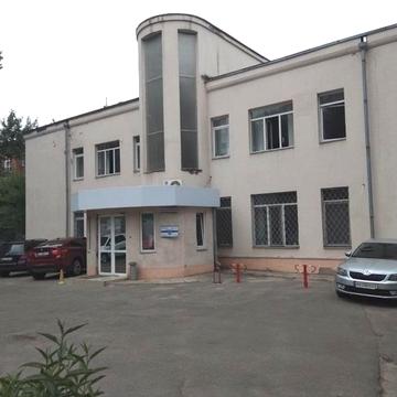 Бориса Чичибабіна вул., 2