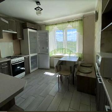 Чорновола вул., 182б