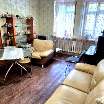 Привокзальна вул., 3