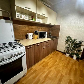 Продам 2-кімнатну квартиру, Чорновола-Гоголя