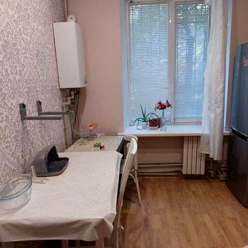 Продам 2-кімн. Центр. Вулиця Запорізька.