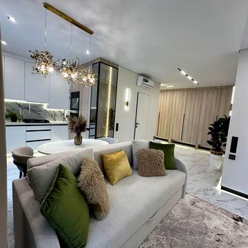 24 Серпня вул., 4