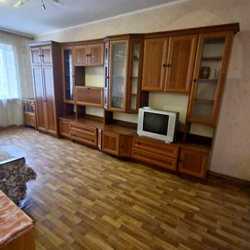 Продаж 3к Квартира Космонавтів вулиця