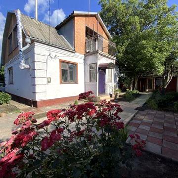 Продаж окремого цегляного будинку у районі Розсошенці