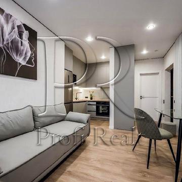 Всеволода Змієнка вул., 15/23