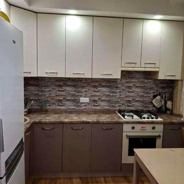 Амосова вул. (Корчагінців), 13