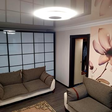 Квітки Цісик вул. (Гулі Корольової), 14