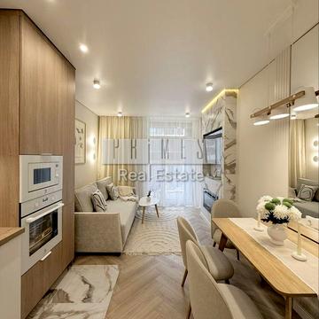 Кільцева дорога вул., 1