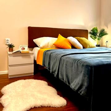 Чубинського вул., 8-Б