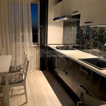 Ньютона вул., 115/1