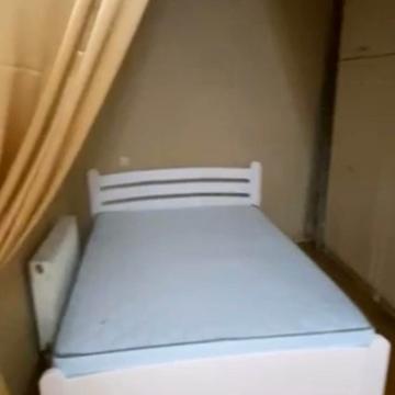 Європейська пл. (Катерининська), 1