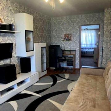 Продам двухкомнатную квартиру в районе вокзала. Собственник