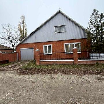 Продаж 4к Дім 1 травня вулиця