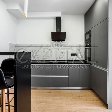 Джона Маккейна вул. (Івана Кудрі), 1-Б