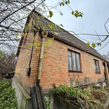 р Будинок з ділянкою 20 соток, можливість озера, укріплений фундамент