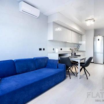 Ясинуватський пров., 10