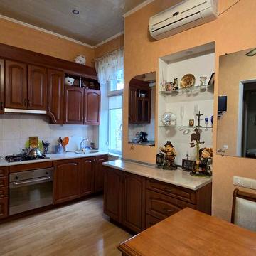 Сдам свою 3х комн. кв-ру  в центре города