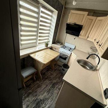 Продам квартиру з ремонтом  під виплату