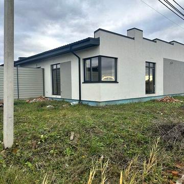 Продам котедж по Макарова