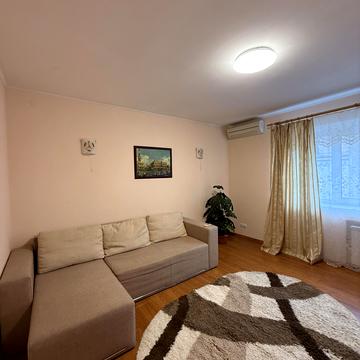 Хорива вул., 33