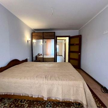 Здається двох кімнатна квартира в оренду