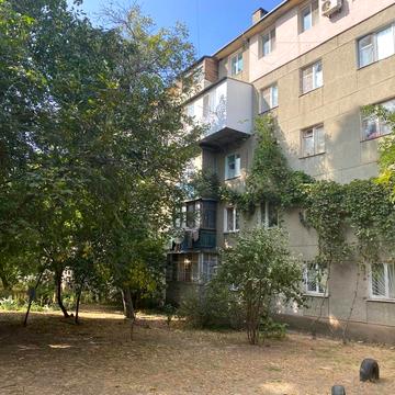 Князя Володимира Великого просп., 149/2