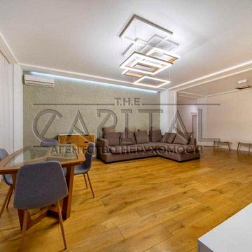 Продаж 4-кімнатна панорамна квартира з новим ремонтом в центрі Києва