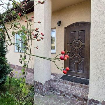 Оренда двоповерхового будинку в Боярці