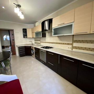 Євгена Чикаленка вул., 59и