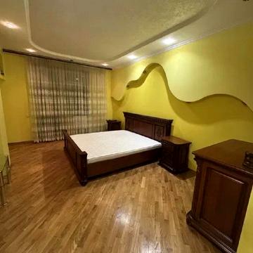 Плугова вул., 10а