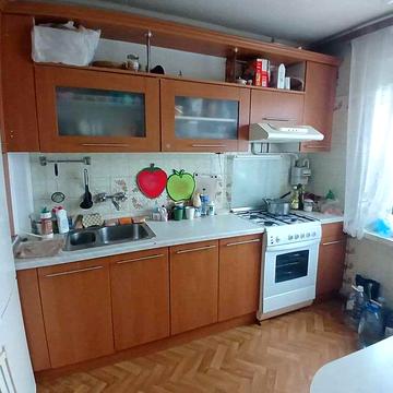 Здається 3-на кім. Квартира в центрі міста